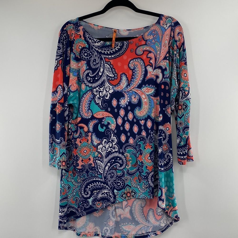 3For$20 MOA Floral paisley Long-Sleeve top size small